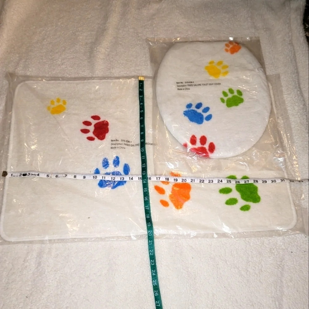NWTS ~ Animal Rescue Site ~ Paw Print 🐾 ~ Colorful Bath Accessories ~ So Cute!